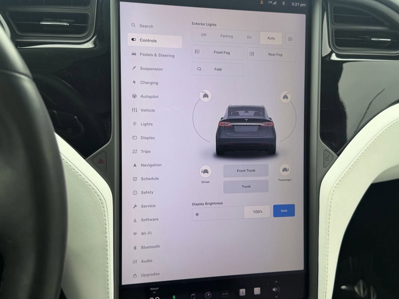 Used 2018 Tesla Model X 75D AWD/4WD image 28