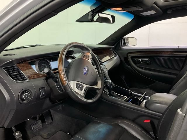 Used 2017 Ford Taurus Limited AWD/4WD image 19