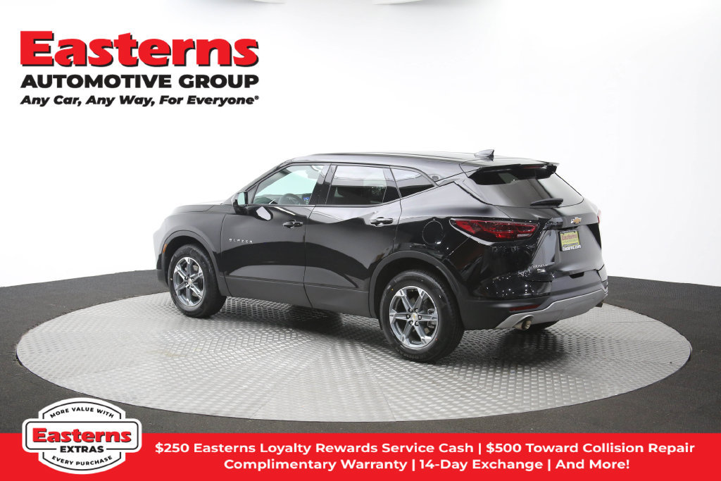 Used 2025 Chevrolet Blazer LT FWD image 66