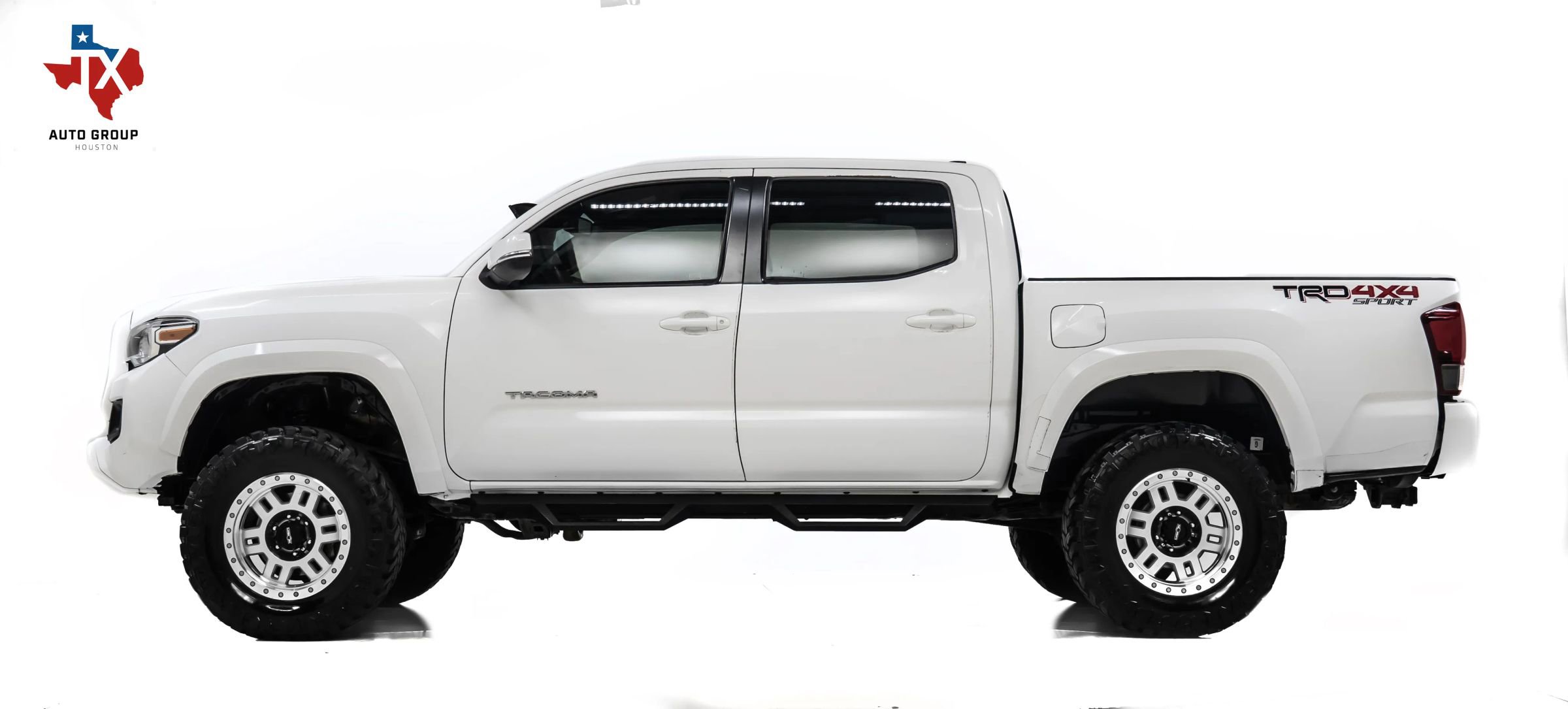 Used 2019 Toyota Tacoma TRD Sport image 7