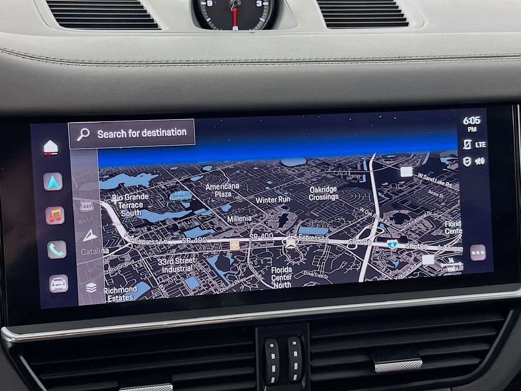 Certified 2022 Porsche Cayenne AWD/4WD image 16