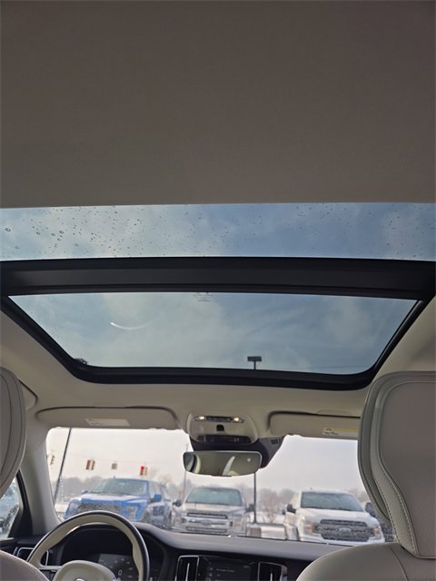 Used 2019 Volvo S60 T5 Momentum w/ Premium Package image 30