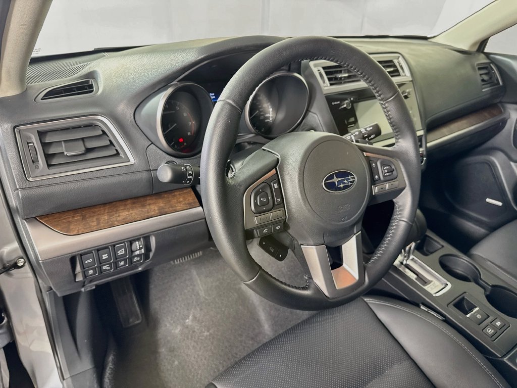 Used 2016 Subaru Outback 2.5i Limited AWD/4WD image 9