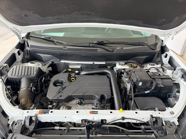 Used 2023 Chevrolet Equinox LT AWD/4WD image 4