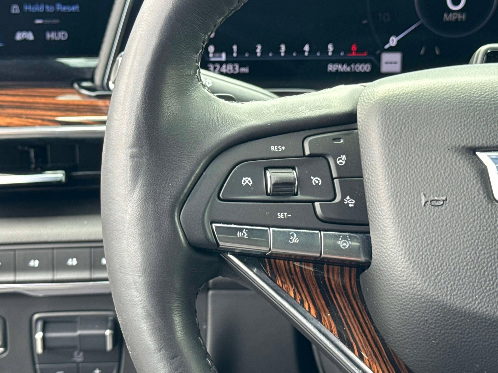 Used 2024 Cadillac Escalade ESV Premium Luxury w/ Performance Package image 6