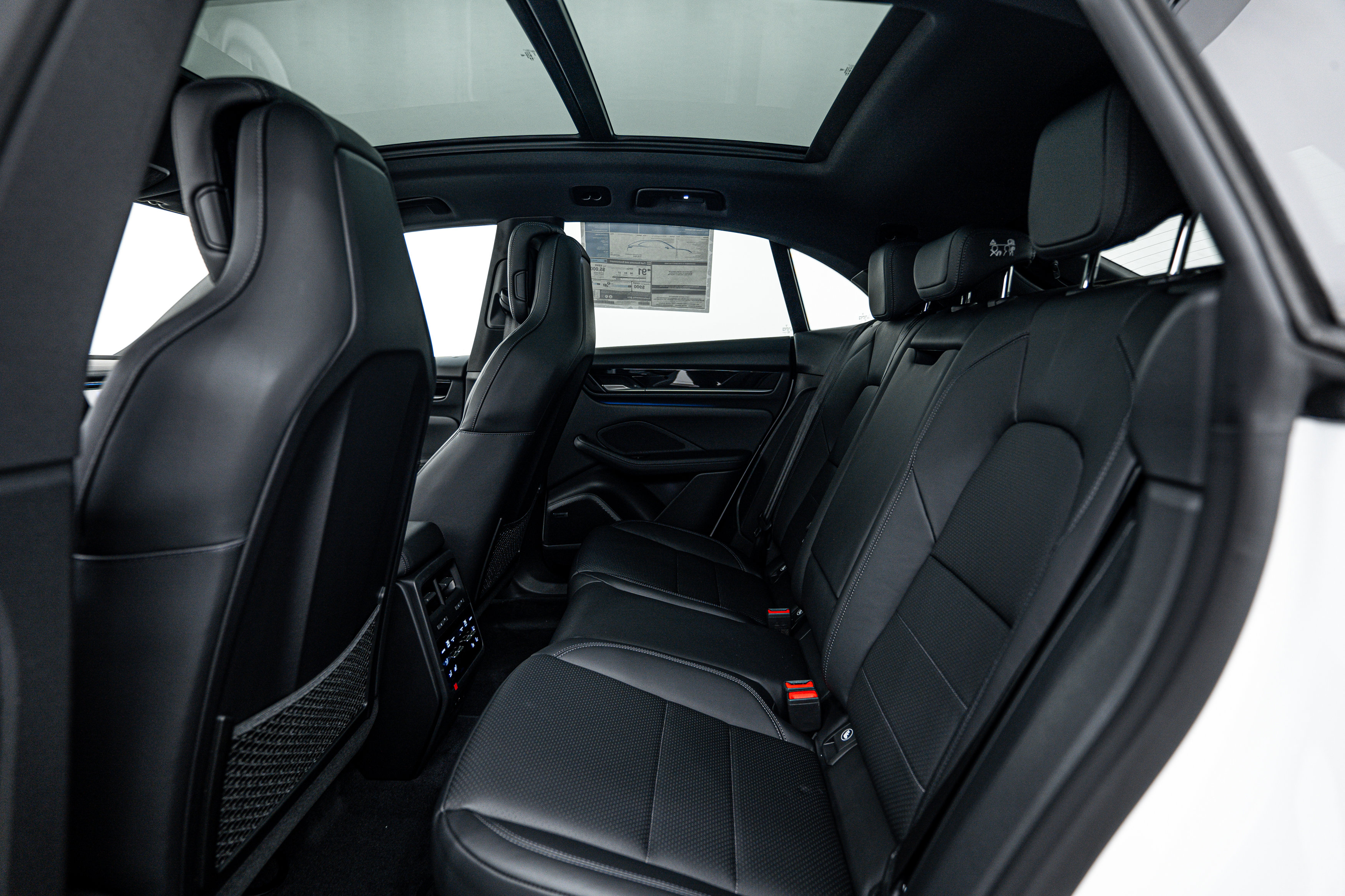 New 2025 Porsche Macan 4S Electric image 23