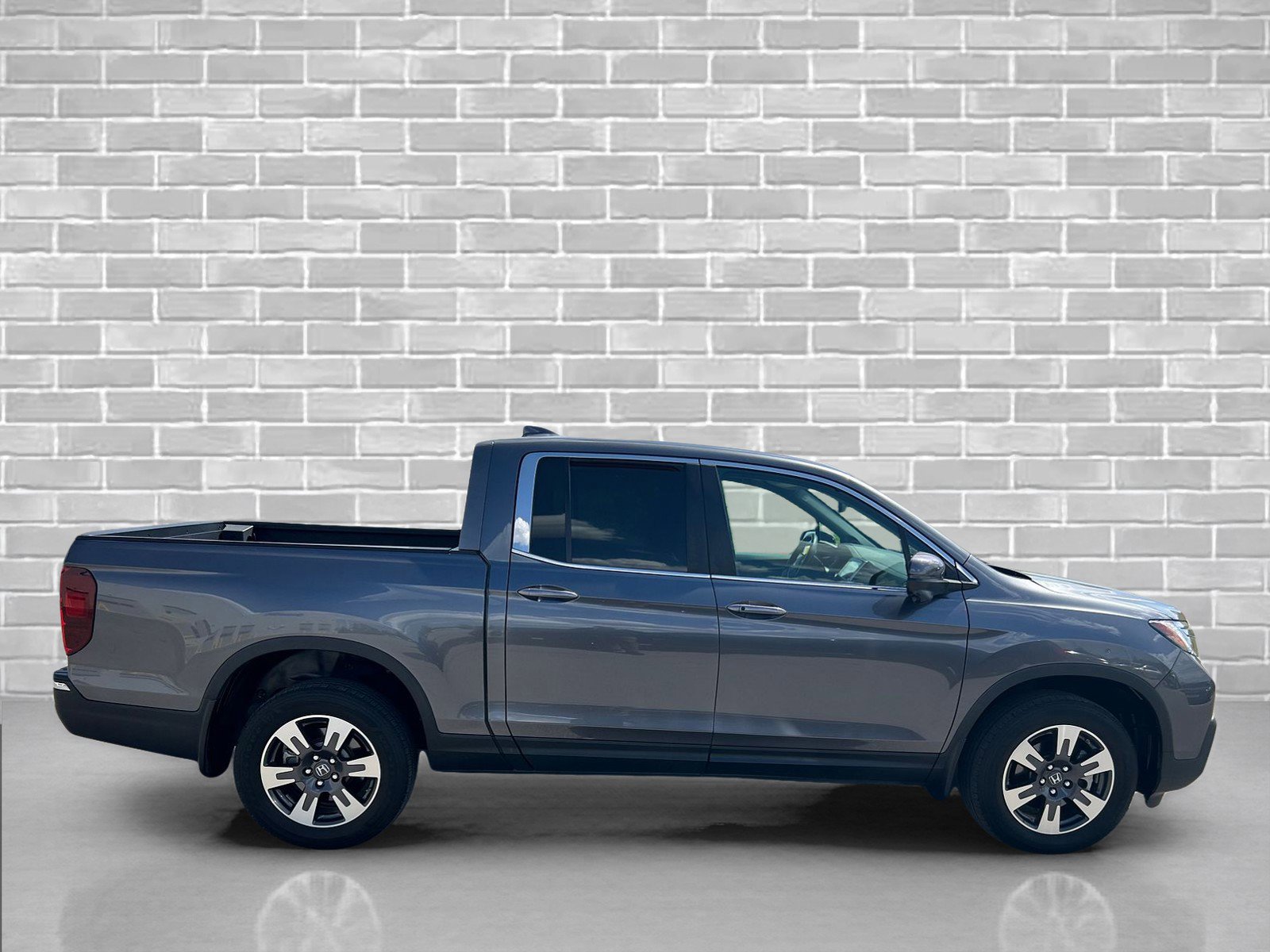Used 2017 Honda Ridgeline RTL-T image 6