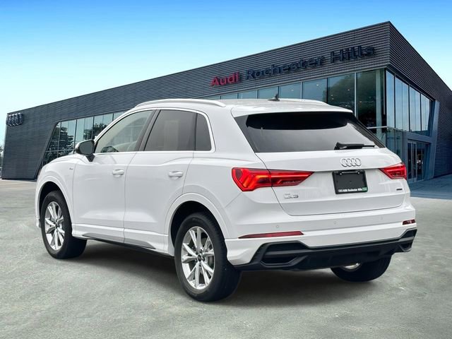 Certified 2025 Audi Q3 2.0T Premium w/ Convenience Package image 4