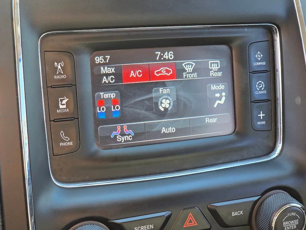 Used 2014 Dodge Durango SXT RWD image 32