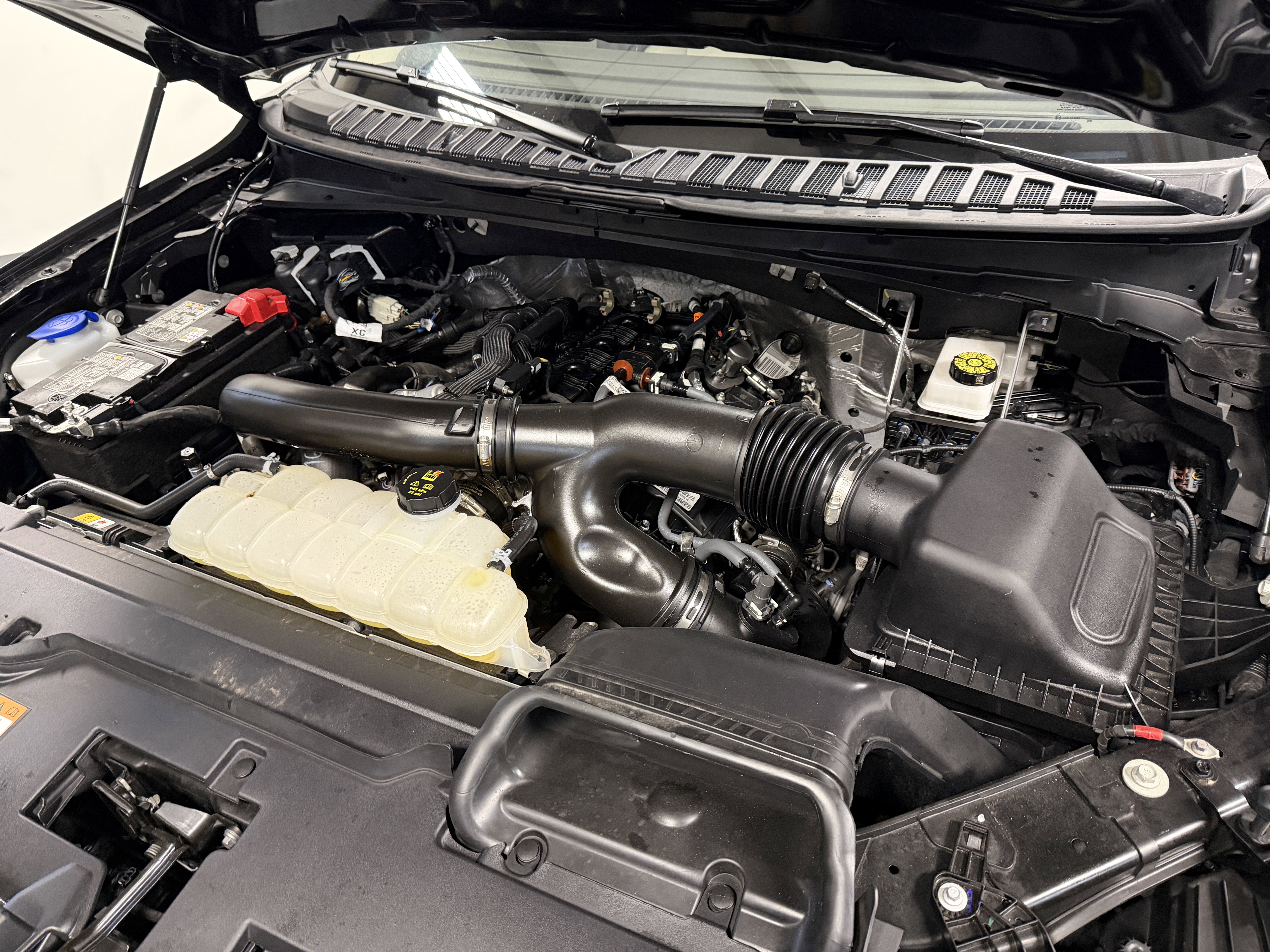 Used 2025 Lincoln Navigator Reserve image 38