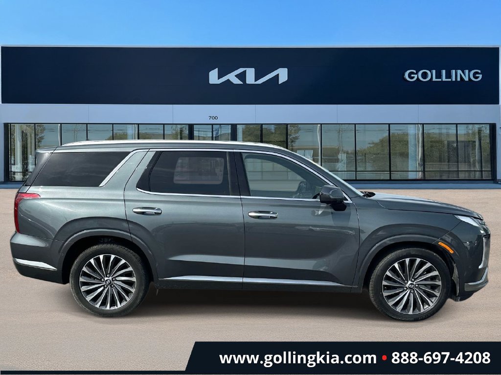 Used 2024 Hyundai Palisade Calligraphy AWD/4WD image 2