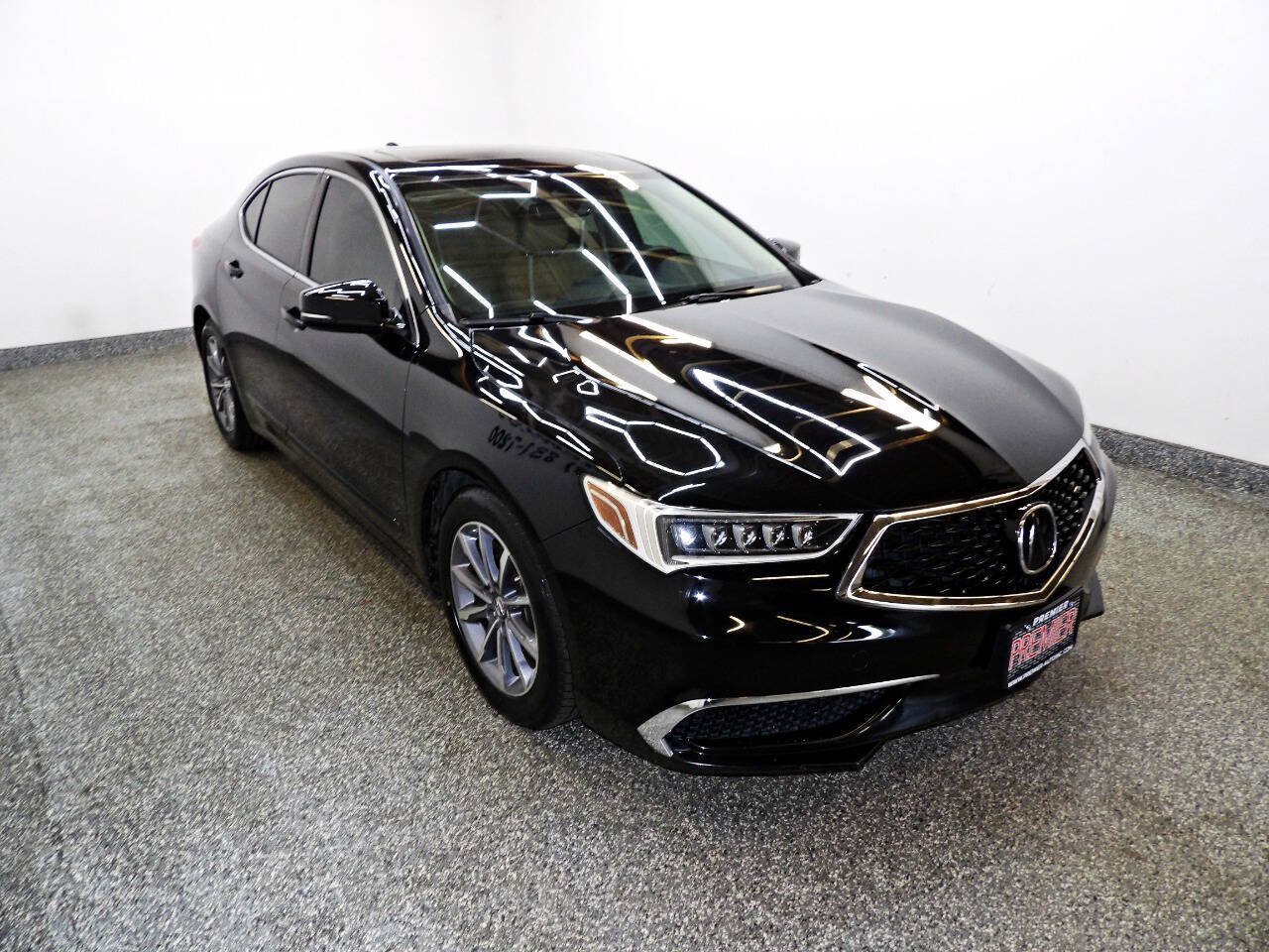 Used 2020 Acura TLX FWD image 3