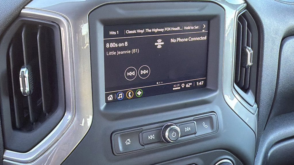 Used 2025 Chevrolet Silverado 1500 Custom image 15