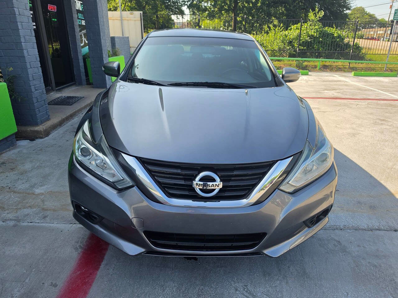 Used 2016 Nissan Altima 2.5 SL w/ 2.5 Technology Package FWD image 7
