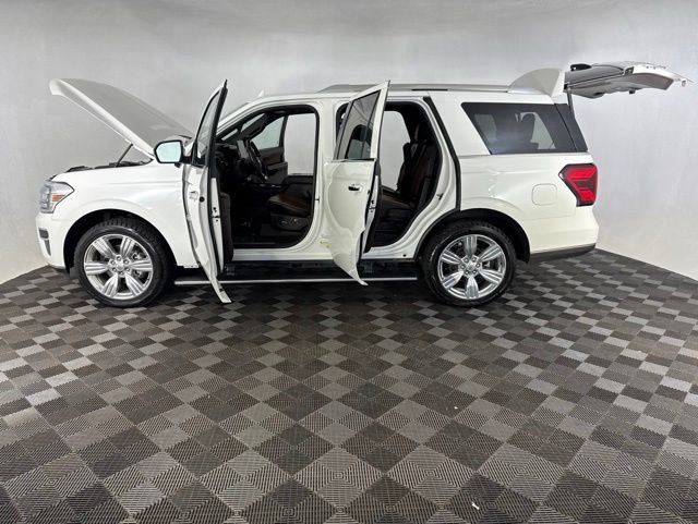 Used 2023 Ford Expedition King Ranch AWD/4WD image 11