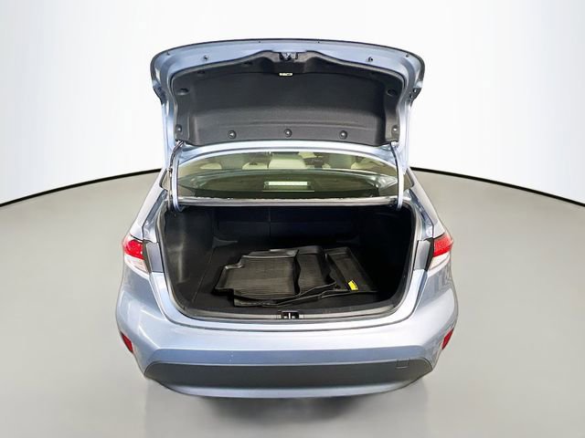 Used 2025 Toyota Corolla LE image 28