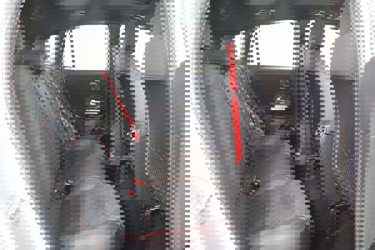 Used 2024 Mercedes-Benz GLA 35 AMG 4MATIC image 15