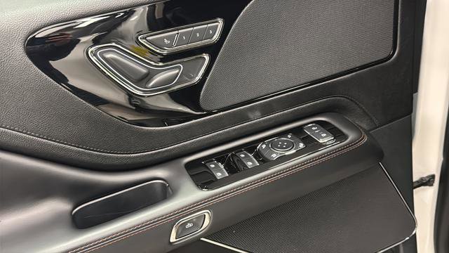 Used 2024 Lincoln Aviator AWD w/ Premium Package image 24