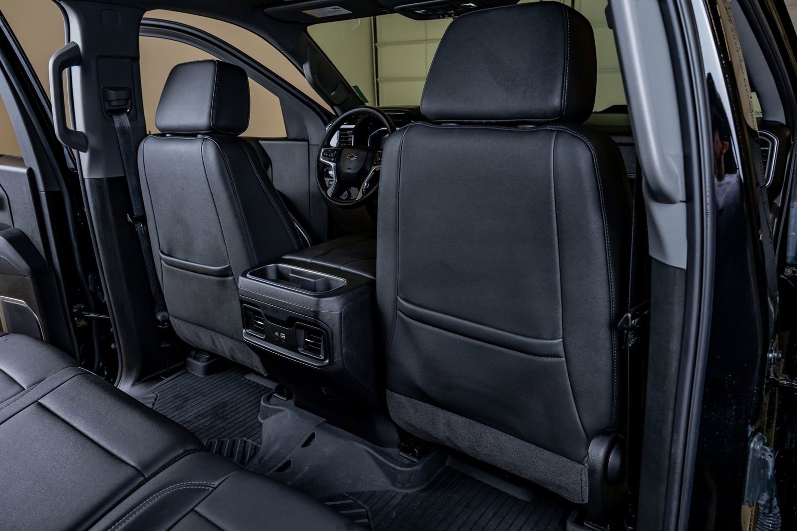 Used 2025 Chevrolet Silverado 1500 LT Trail Boss w/ Convenience Package II AWD/4WD image 32