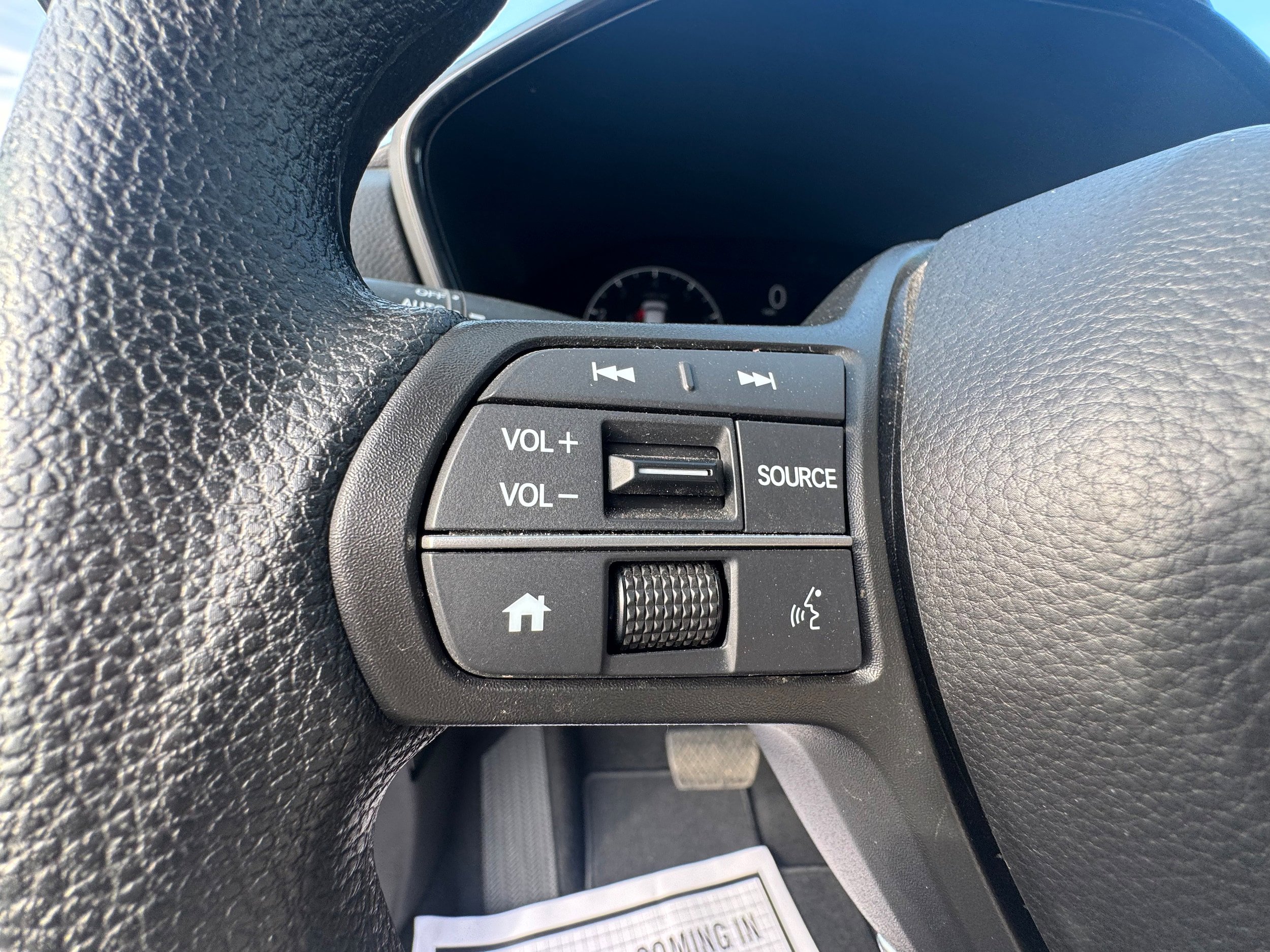 Used 2025 Honda CR-V LX image 18