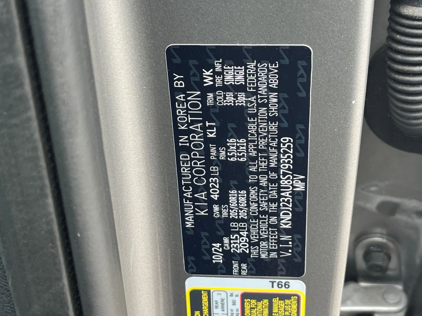 Used 2025 Kia Soul LX w/ LX Technology Package FWD image 27