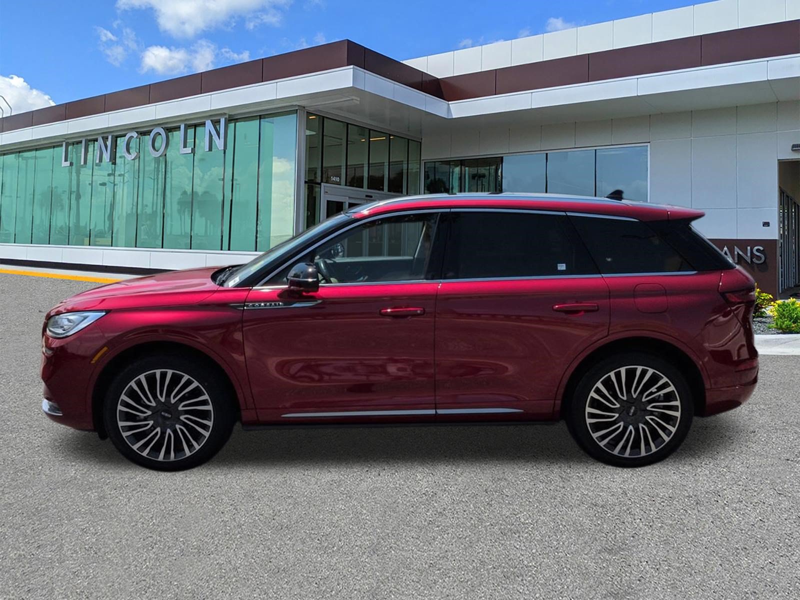 Used 2020 Lincoln Corsair Reserve w/ Equipment Group 201A AWD/4WD image 8