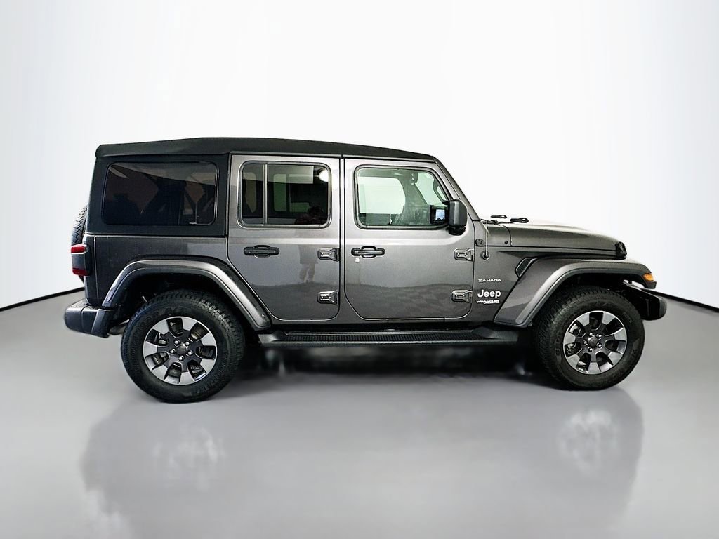 Used 2018 Jeep Wrangler Unlimited Sahara AWD/4WD image 8