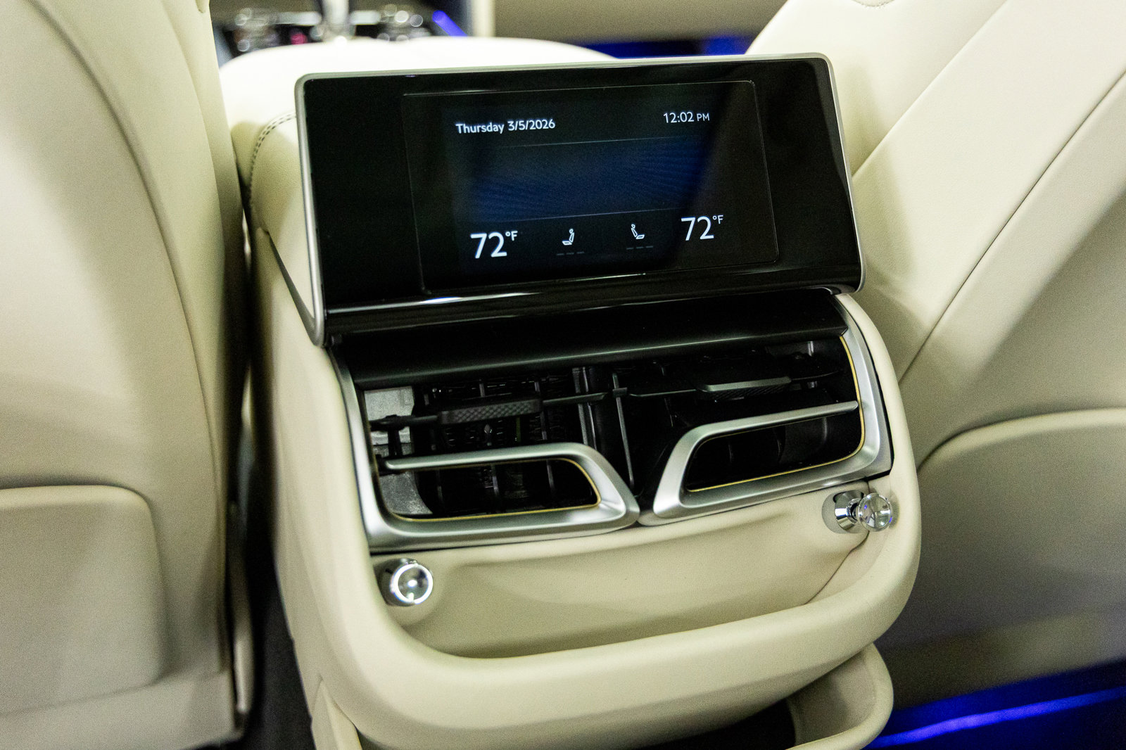 Certified 2025 Bentley Flying Spur Plug-In Hybrid AWD/4WD image 43