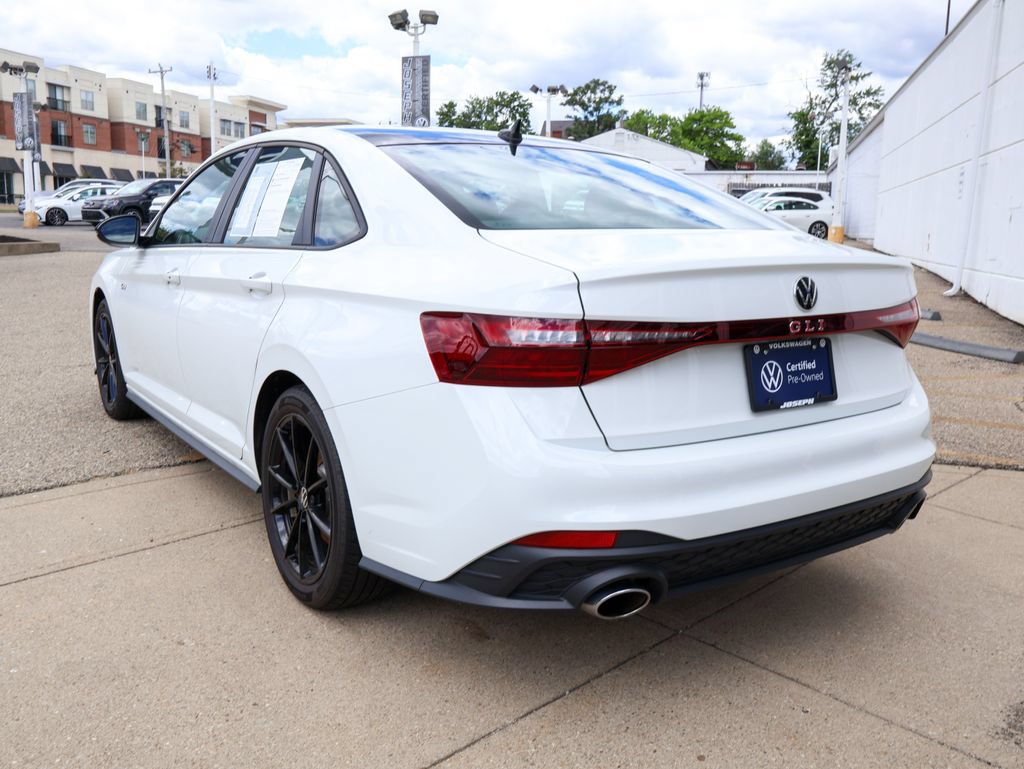 Certified 2025 Volkswagen Jetta GLI Autobahn w/ GLI Black Package FWD image 3