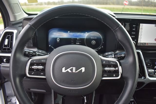 Used 2023 Kia Sorento SX image 34