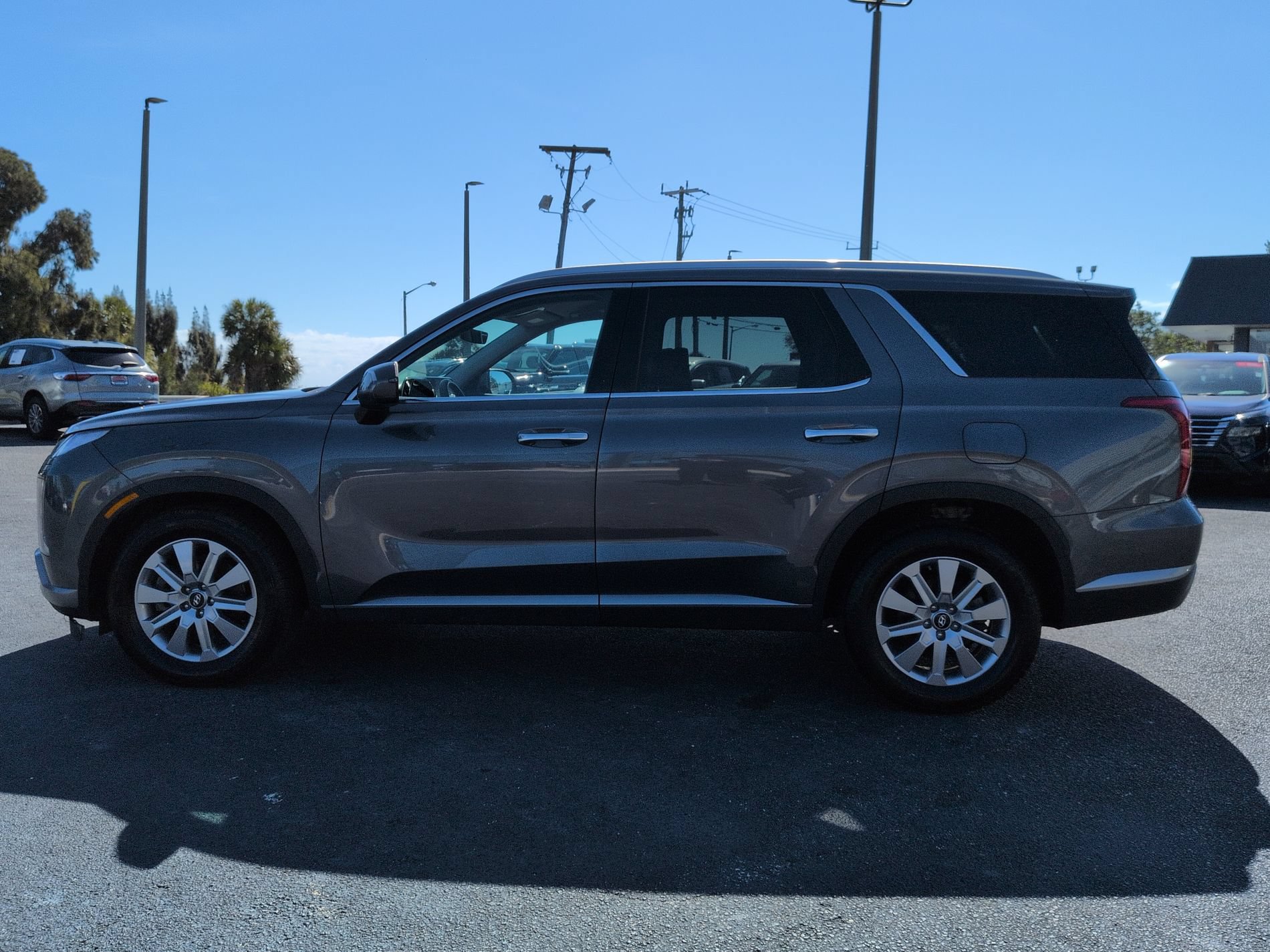 Used 2024 Hyundai Palisade SEL FWD image 7