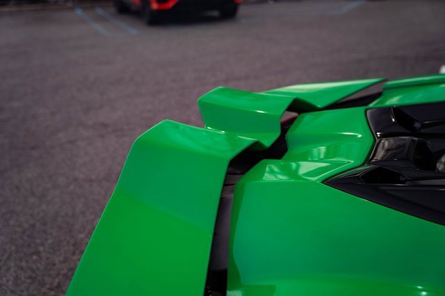 Used 2024 Lamborghini Revuelto image 36