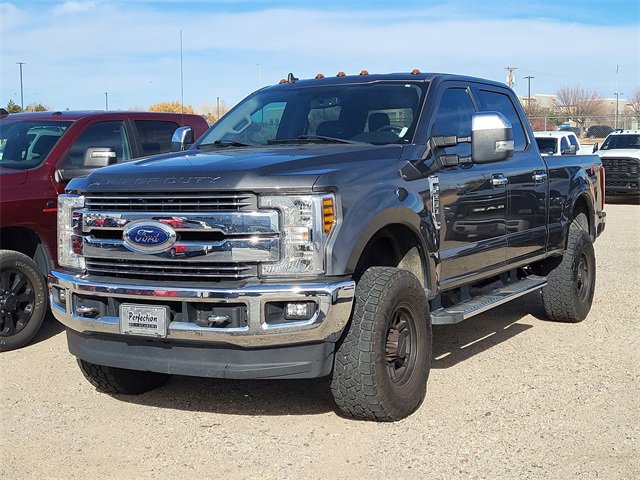 Used 2019 Ford F250 Lariat w/ Chrome Package image 3