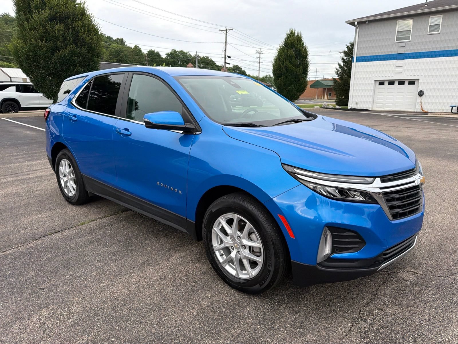Used 2024 Chevrolet Equinox LT FWD image 7