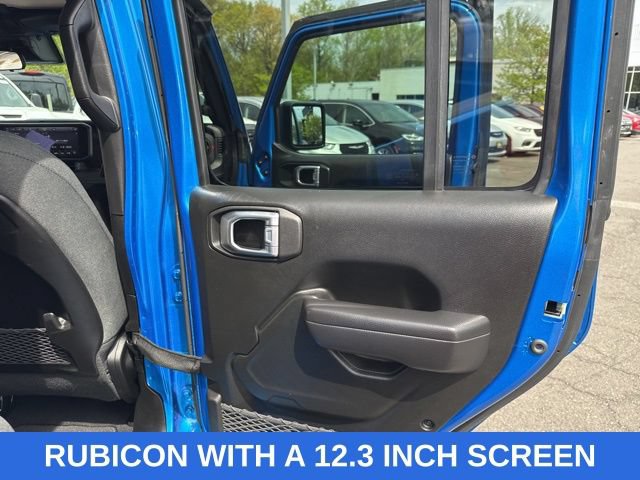Used 2024 Jeep Gladiator Rubicon w/ Convenience Group AWD/4WD image 37