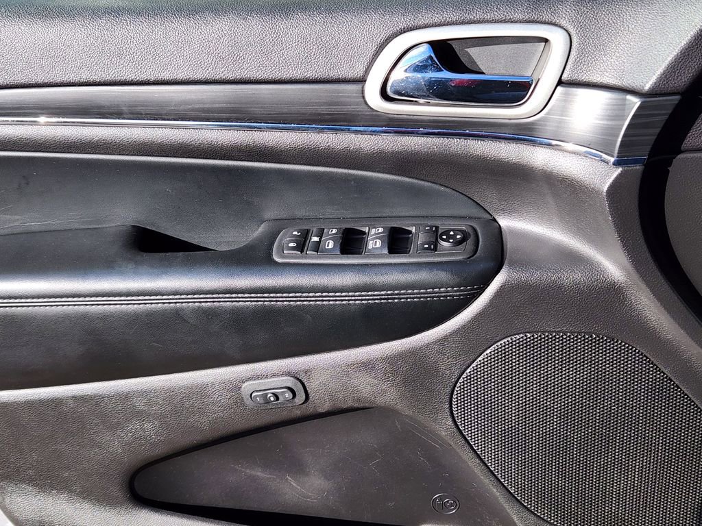 Used 2021 Jeep Grand Cherokee Limited image 6