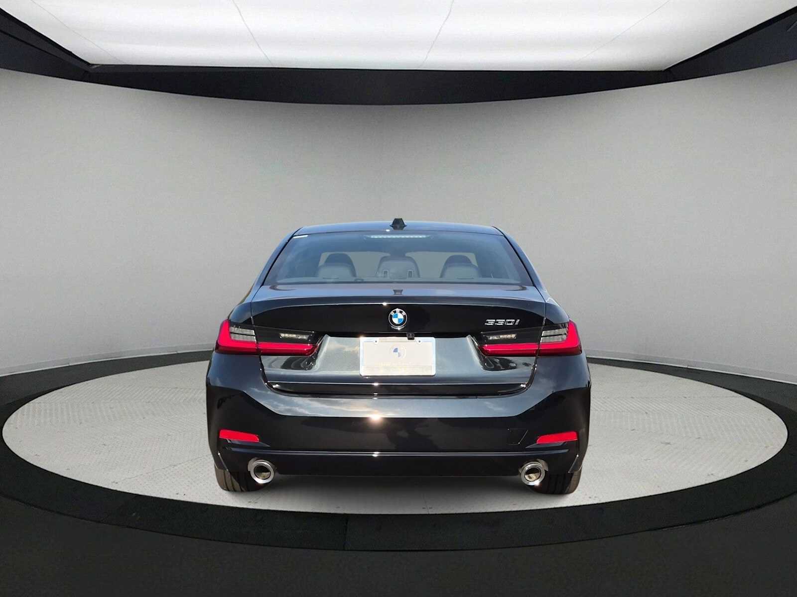 New 2026 BMW 330i Sedan RWD image 7