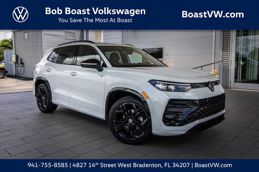 Certified 2026 Volkswagen Tiguan SE R-Line FWD image 1