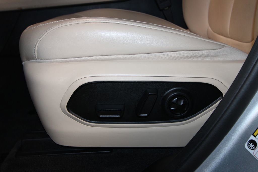 Used 2021 Jeep Grand Cherokee L Limited image 7