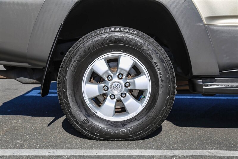 Used 2003 Toyota 4Runner SR5 RWD image 15