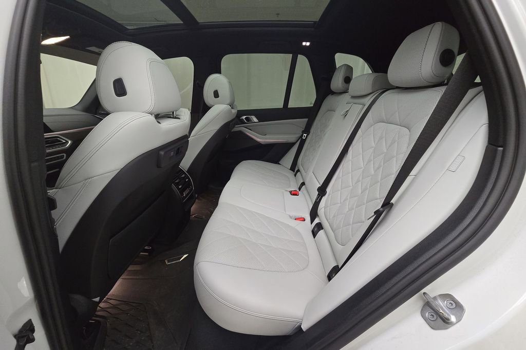 Certified 2023 BMW X5 xDrive40i w/ M Sport Package image 24