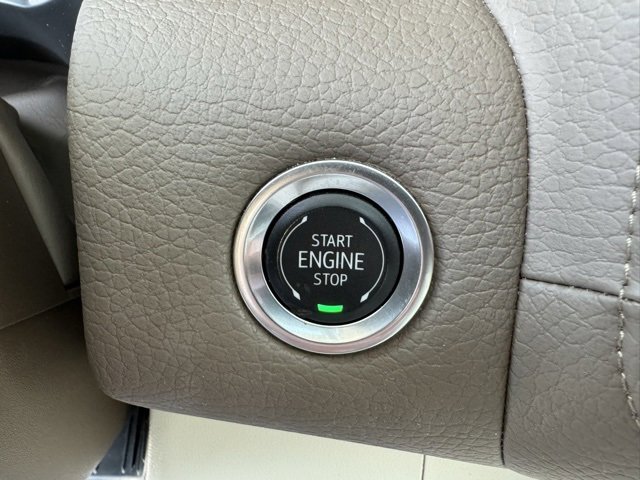 Certified 2024 GMC Yukon XL Denali w/ Denali Reserve Package image 21