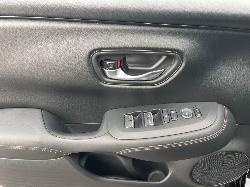 Used 2024 Honda HR-V Sport image 6