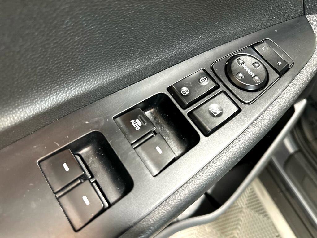 Used 2017 Hyundai Tucson SE image 29