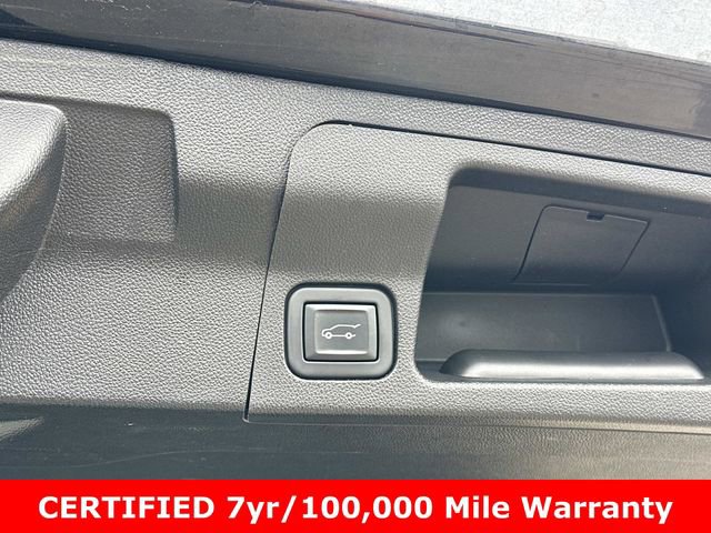 Used 2021 GMC Acadia Denali w/ Denali Ultimate Package image 17