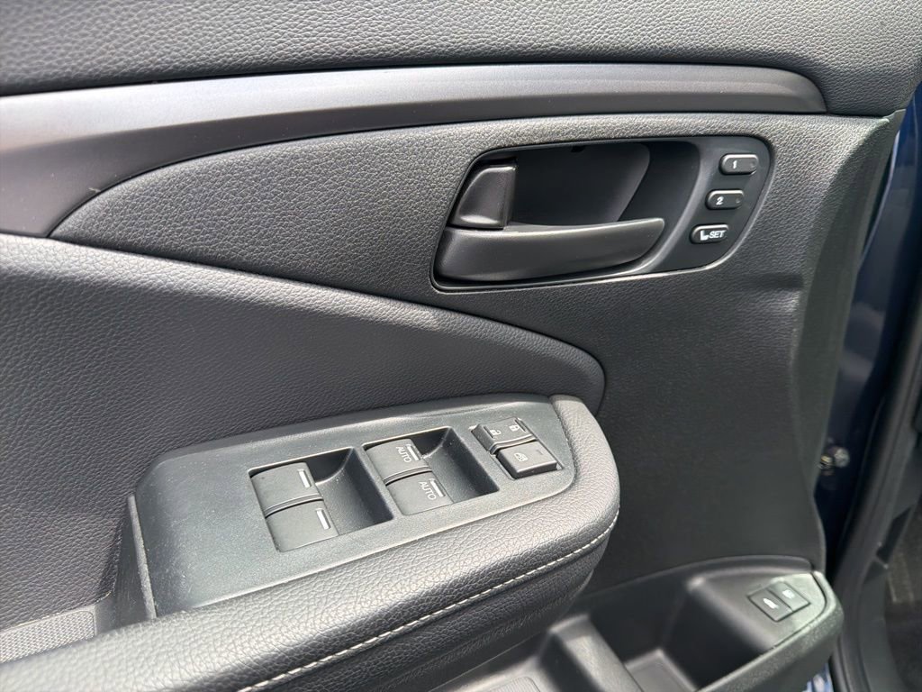Certified 2023 Honda Passport EX-L image 27