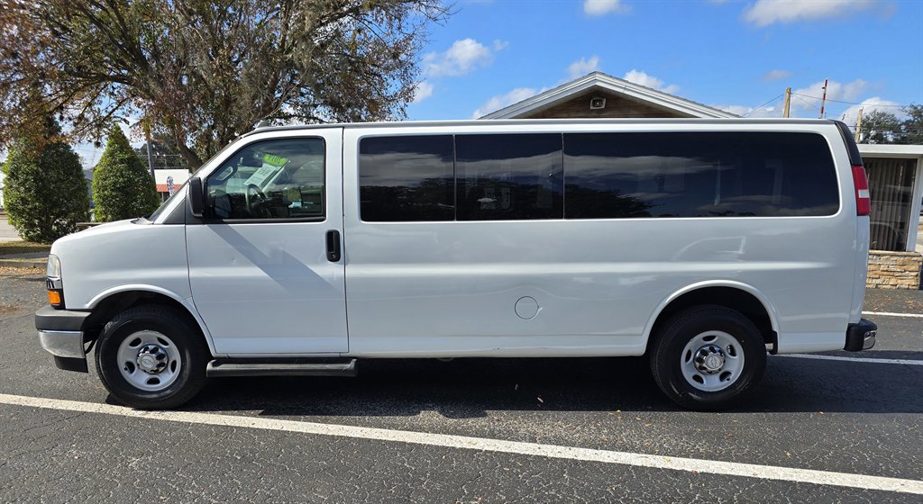 Used 2019 Chevrolet Express 3500 LT w/ LT Preferred Equipment Group image 2