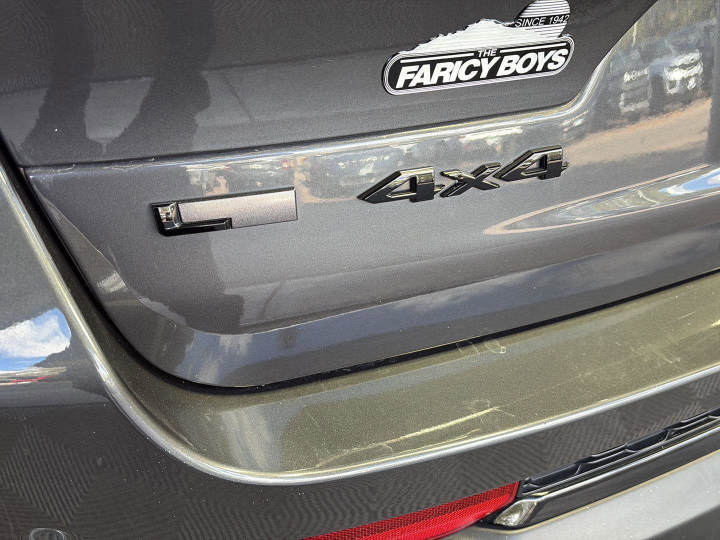 Used 2022 Jeep Grand Cherokee L Laredo image 8