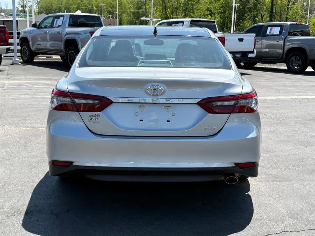 Used 2021 Toyota Camry XLE FWD image 29