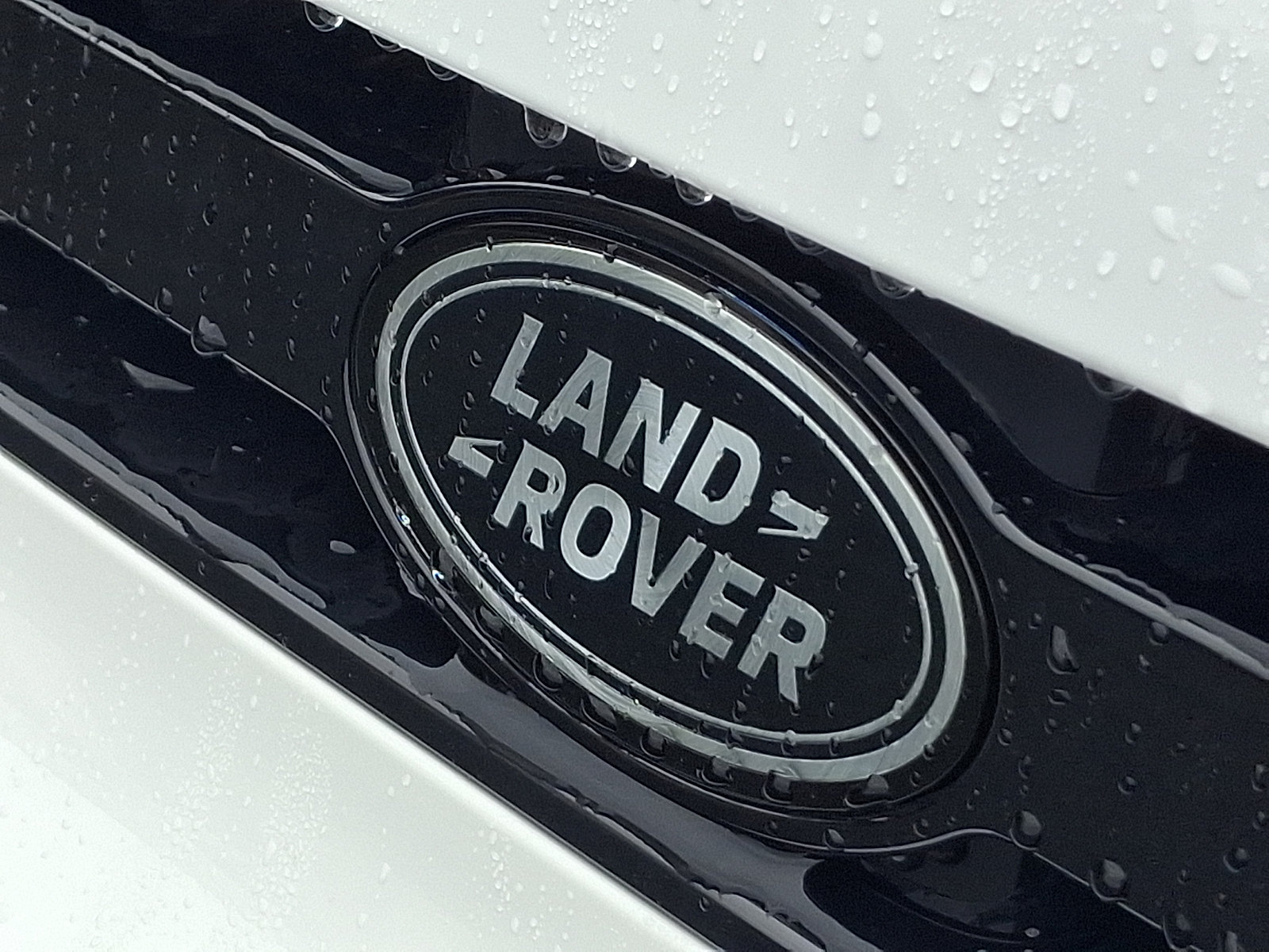 New 2026 Land Rover Defender 110 X-Dynamic SE AWD/4WD image 19